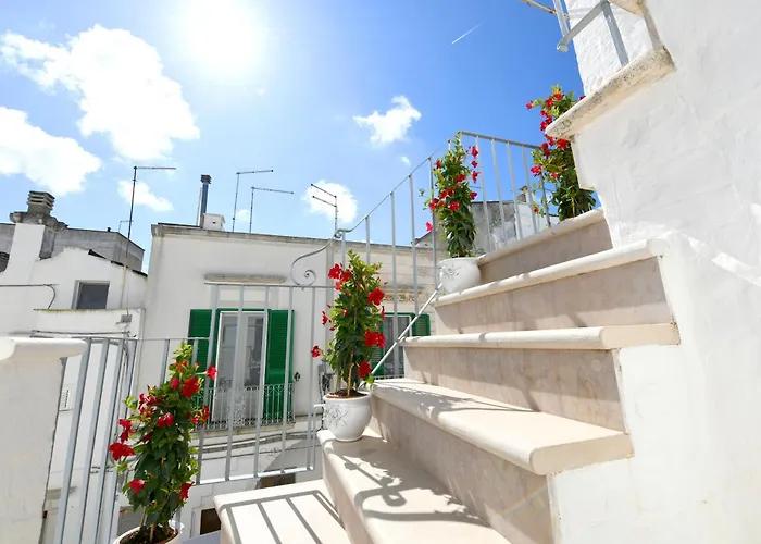 La Scala Del Borgo Cisternino