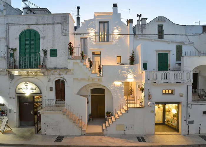 La Scala Del Borgo Cisternino